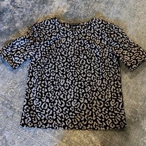 Banana Republic box tee, size Small